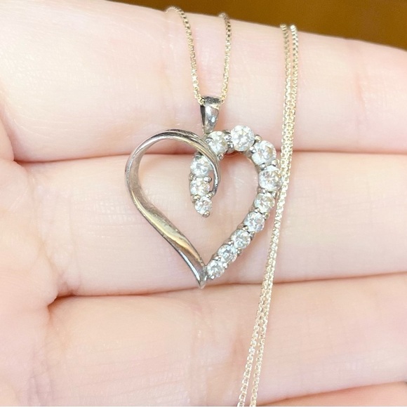 10K white cubic zirconia cz open heart half eternity paved white gold pendant‍ - Picture 4 of 9